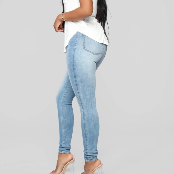 Fashion Nova high waisted jeans size 1 - Picture 3 of 5
